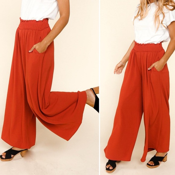 Crisp Air Wide Leg Pants - Picture 4 of 8